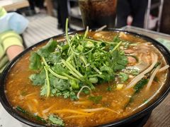 -肥汁米蘭香港米线(定西路店)