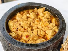 -刘姐啤酒鱼民族演艺餐厅(西街总店)