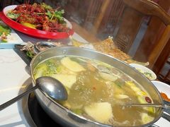 -乡土黄·鲜牛肉火锅·小龙虾(兴业街店)