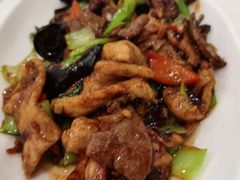 -鑫巴蜀小镇 · 水煮鱼专研店(玉桥店)