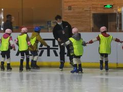 -冠军冰场(环球中心店)