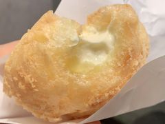 香草冰淇淋泡芙-老香港祖味世家蛋糕(平海路店)