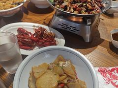 -琥珀老六龙虾(四里河店)