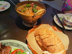 -大头虾越式风味餐厅(光明广场店)