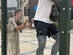 -王府井奥莱临潼小镇(临潼店)