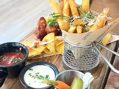 -Mark&Mars Restaurant