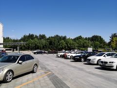 -奔驰北京极光星徽(四元桥店)