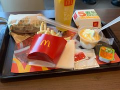 -麦当劳(展览路店)
