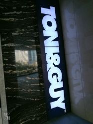 -TONI&GUY