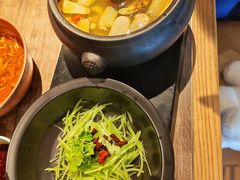 -云海肴·汽锅鸡·云南代表菜(浦江欢乐颂店)