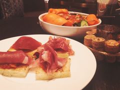-wineapp葡萄酒餐吧(外滩金融中心店)