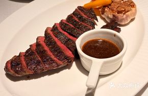 Charcoal Grilled M5 Beef Short Loin