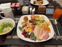 -丽都皇冠假日酒店·Matrix亦餐厅(望京店)