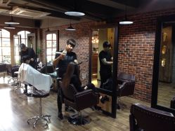 -青木造型HAIR·あおき髪を刈る潮人店