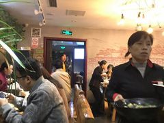 -万记麻辣烫国展总店