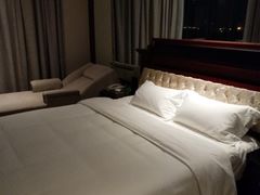 -颐和尚水酒店