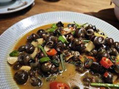 -头上红煨盐鸡·非遗院子餐厅