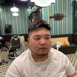 -海文先生国潮烫染男士理发馆