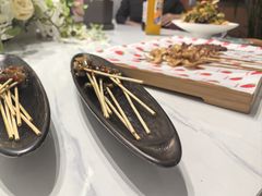 -嗨辣小聚·盘锦河蟹·海鲜烧烤龙虾(盘锦十年好店)