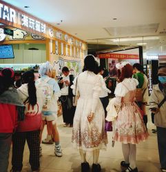 -16TOYS中古玩具铺(崇文门店)