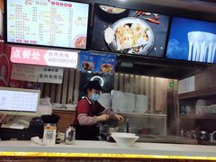 -钟方模白家肥肠粉(春熙店)