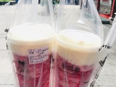 -沪上阿姨鲜果茶(世茂广场宽厚里店)