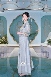 点击看大图 -艾拉·女王婚纱礼服馆