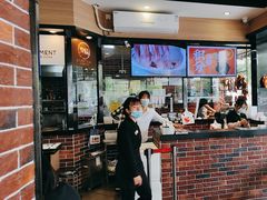 -裕记烧腊连锁餐饮(国商分店)