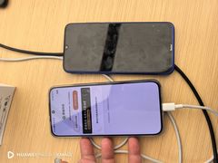 -华为授权体验店(中山公园来福士)