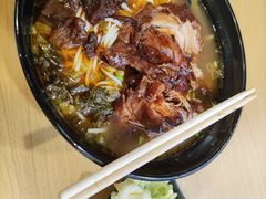 -花溪巷牛肉粉(泉城路店)