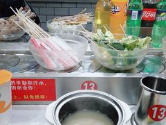 -百品聚旋转火锅(万德庄店)