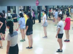 -STAR舞蹈工作室