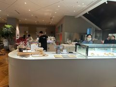 -潮一不贰·法式甜品·生日蛋糕·西式简餐(外滩店)