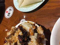 -艳阳天民俗村(公园路店)