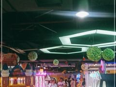 -鸿通城购物中心