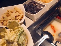 -海底捞火锅鲜切牛肉主题店(长寿路店)