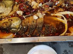 -老街烧烤大排档·地道湖北菜·龙虾馆(汉口火车站店)