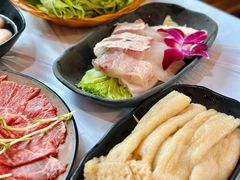 竹荪-鲜入围煮花胶鸡海鲜火锅