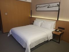 -优逸酒店(柳州窑埠古镇万象城店)