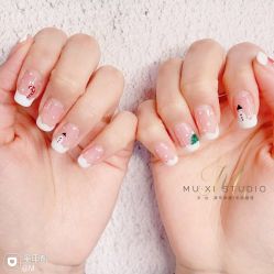 -Pink You美甲洗眉纹绣定制中心