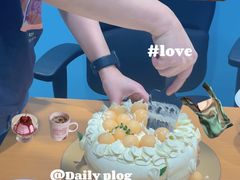 -花花卷卷·鲜食蛋糕(静安久光百货店)