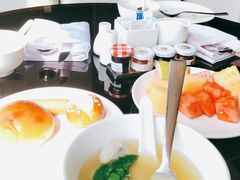 -广州天河希尔顿酒店