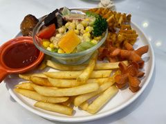 -丽莎沙拉轻食餐厅(国贸店)