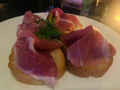 帕尔马火腿/ 软烤吐司/自制酸-wineapp葡萄酒餐吧(外滩金融中心店)