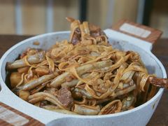 -内蒙焖面大盆骨餐馆(山大路店)