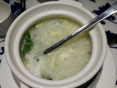 生滚窝蛋牛肉粥-印巷里主题餐厅(马鞍山店)