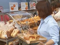 面包甜点陈列柜-巴黎优朵烘焙馆(菱角湖壹号店)
