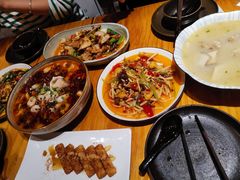 -十三式重庆江湖菜(金茂览秀城店)