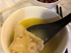 -鲜入围煮花胶鸡海鲜火锅