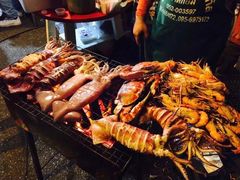 -周日夜市